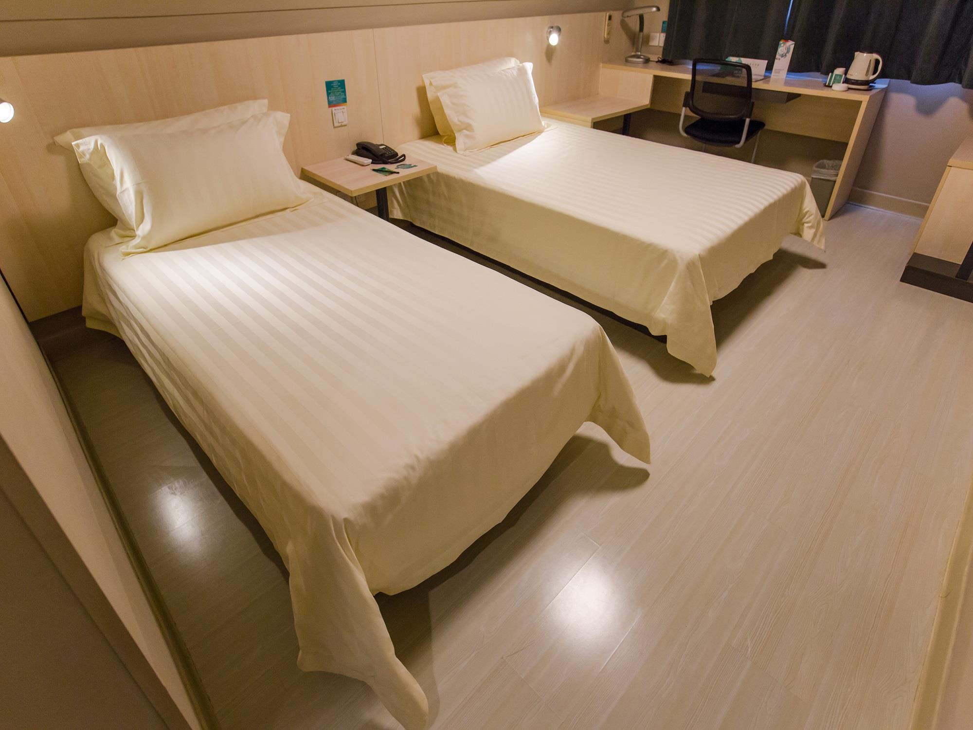 Park Inn By Radisson Shanghai Huanqiugang Экстерьер фото